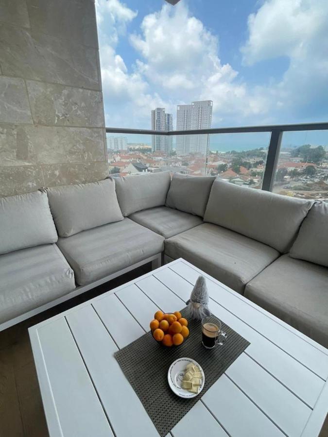 Sea & Fun Apartment Хадера Екстериор снимка