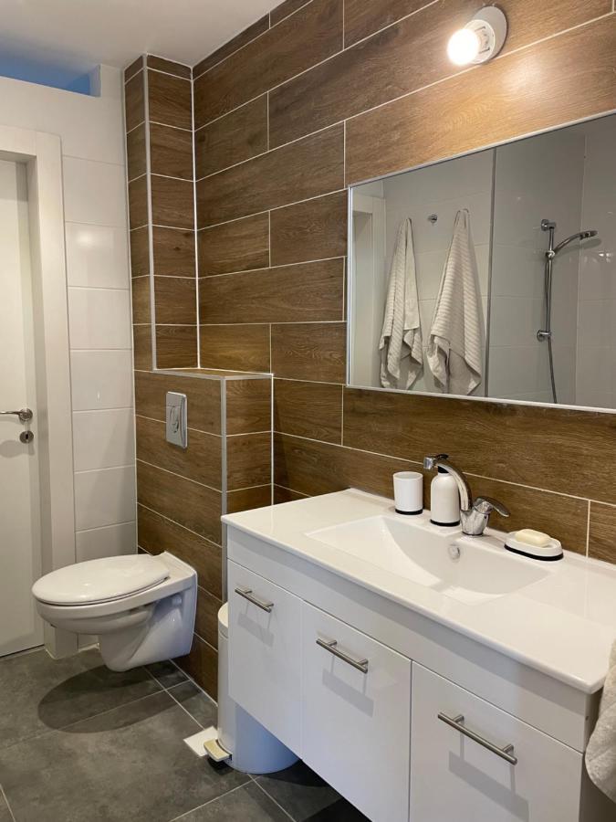 Sea & Fun Apartment Хадера Екстериор снимка