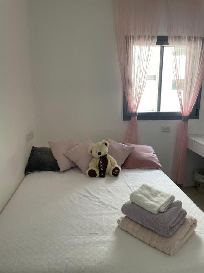 Sea & Fun Apartment Хадера Екстериор снимка